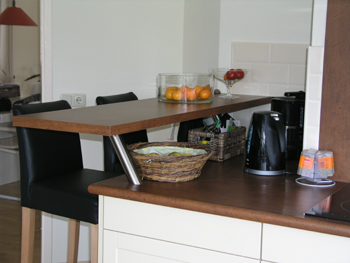 Keukenbar met barkrukken